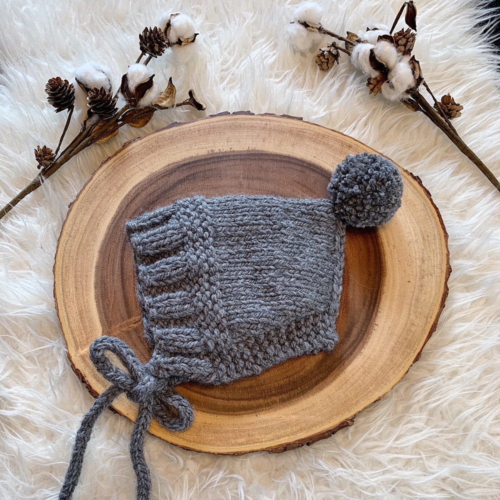 Knit bonnet - multiple newborn-toddler sizes